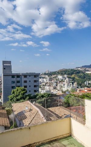 Casa à venda com 380m², 4 quartos e 4 vagasvaranda Suíte master