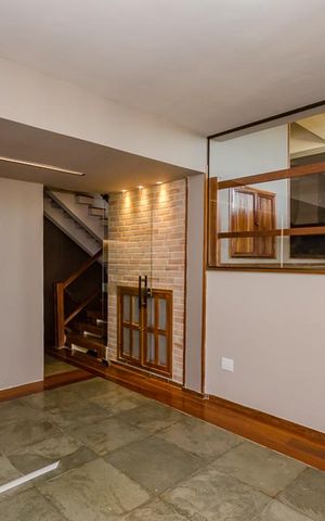 Casa à venda com 380m², 4 quartos e 4 vagasSala 2