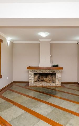 Casa à venda com 380m², 4 quartos e 4 vagasSala 1