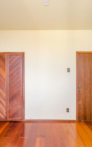 Casa à venda com 380m², 4 quartos e 4 vagasQuarto 4
