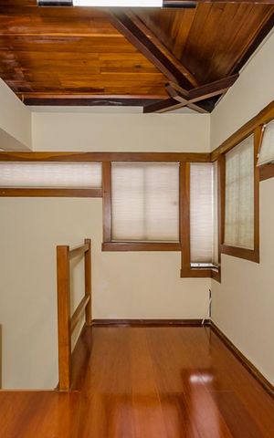 Casa à venda com 380m², 4 quartos e 4 vagasEscritório Suíte master