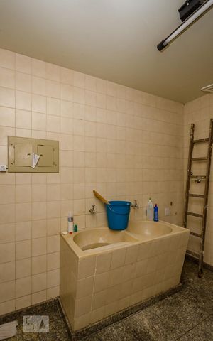 Casa à venda com 380m², 4 quartos e 4 vagasÁrea de Serviço