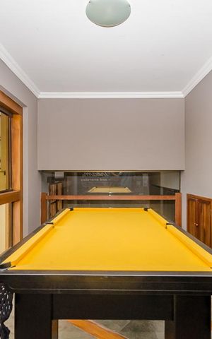 Casa à venda com 380m², 4 quartos e 4 vagasSala 1