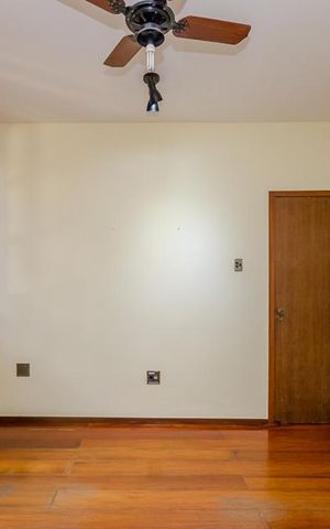 Casa à venda com 380m², 4 quartos e 4 vagasQuarto 3