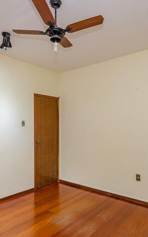 Casa à venda com 380m², 4 quartos e 4 vagasQuarto 3