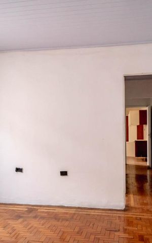 Casa para alugar com 240m², 3 quartos e 1 vaga Casa para alugar com 240m², 3 quartos e 1 vagaSala