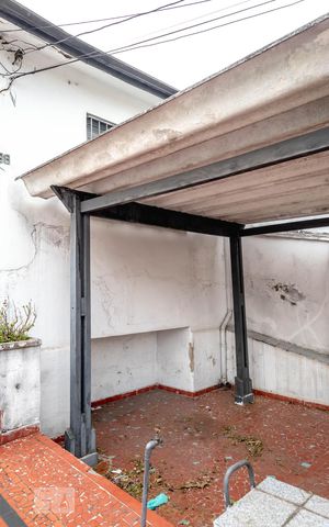 Casa para alugar com 240m², 3 quartos e 1 vaga Casa para alugar com 240m², 3 quartos e 1 vagaGaragem