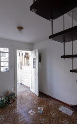Casa à venda com 80m², 2 quartos e sem vagaSala