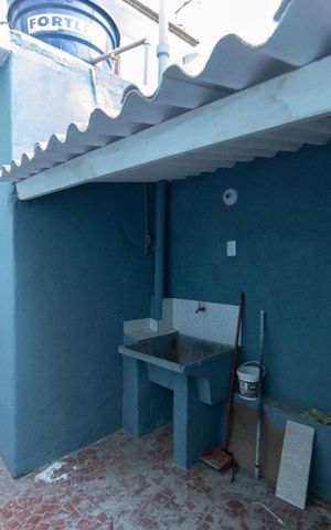 Casa à venda com 80m², 2 quartos e sem vagaÁrea de Serviço