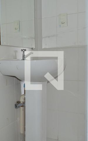 Apartamento à venda com 33m², 1 quarto e sem vagaBanheiro