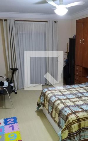 Casa à venda com 270m², 3 quartos e 2 vagas Casa à venda com 270m², 3 quartos e 2 vagasQuarto 03