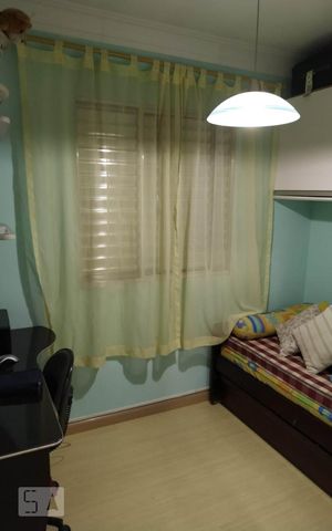 Casa à venda com 270m², 3 quartos e 2 vagas Casa à venda com 270m², 3 quartos e 2 vagasQuarto