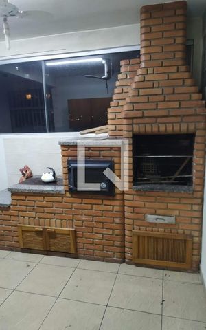 Casa à venda com 270m², 3 quartos e 2 vagas Casa à venda com 270m², 3 quartos e 2 vagasChurrasqueira