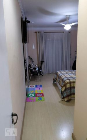 Casa à venda com 270m², 3 quartos e 2 vagas Casa à venda com 270m², 3 quartos e 2 vagasQuarto 3