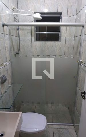 Casa à venda com 270m², 3 quartos e 2 vagas Casa à venda com 270m², 3 quartos e 2 vagasBanheiro