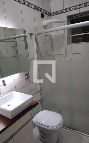 Casa à venda com 270m², 3 quartos e 2 vagas Casa à venda com 270m², 3 quartos e 2 vagasBanheiro