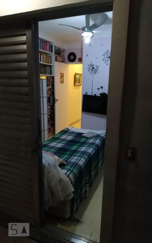 Casa à venda com 270m², 3 quartos e 2 vagas Casa à venda com 270m², 3 quartos e 2 vagasQuarto 2
