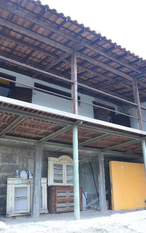 Casa à venda com 220m², 4 quartos e 2 vagasFachada