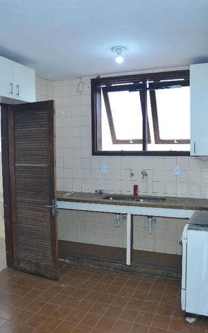 Casa à venda com 220m², 4 quartos e 2 vagasCozinha