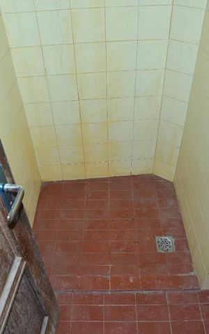 Casa à venda com 220m², 4 quartos e 2 vagasBanheiro 1