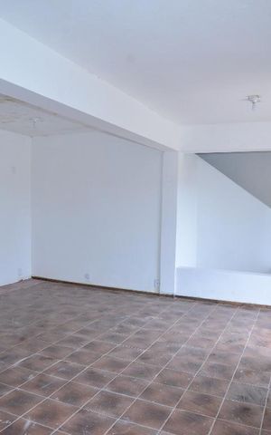 Casa à venda com 220m², 4 quartos e 2 vagasSala 2