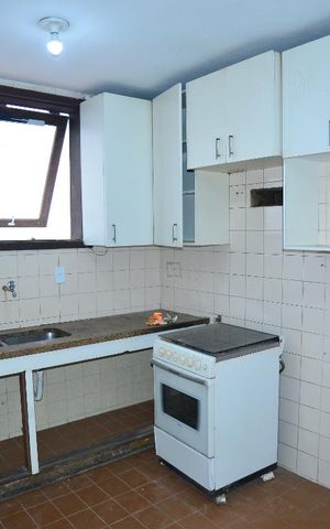 Casa à venda com 220m², 4 quartos e 2 vagasCozinha