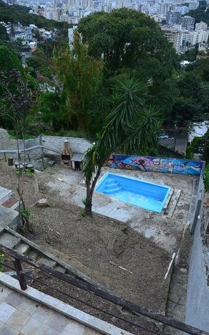 Casa à venda com 220m², 4 quartos e 2 vagasQuintal