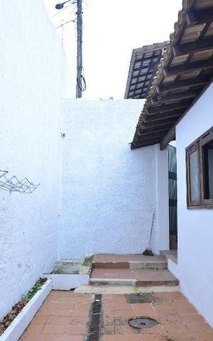 Casa à venda com 220m², 4 quartos e 2 vagasVaranda