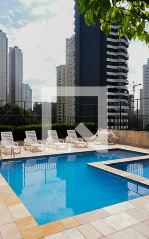 Apartamento à venda com 164m², 3 quartos e 3 vagas Apartamento à venda com 164m², 3 quartos e 3 vagasPiscina