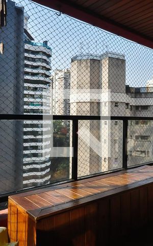 Apartamento à venda com 164m², 3 quartos e 3 vagas Apartamento à venda com 164m², 3 quartos e 3 vagasVaranda