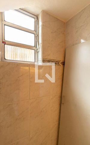 Casa à venda com 185m², 4 quartos e 2 vagas Casa à venda com 185m², 4 quartos e 2 vagasLavabo