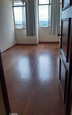 Apartamento à venda com 98m², 3 quartos e 1 vaga Apartamento à venda com 98m², 3 quartos e 1 vagaSala