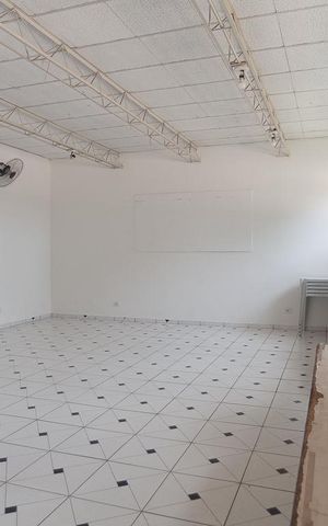 Apartamento à venda com 49m², 2 quartos e 1 vaga Apartamento à venda com 49m², 2 quartos e 1 vagaÁrea comum - Salão de festas