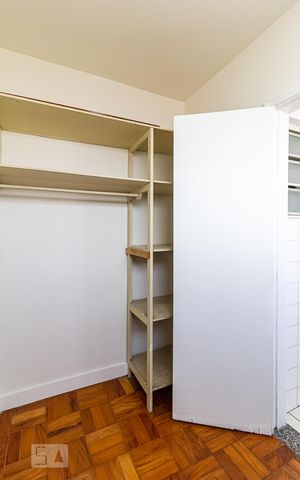 Apartamento para alugar com 74m², 2 quartos e 1 vaga Apartamento para alugar com 74m², 2 quartos e 1 vagaQuarto de serviço