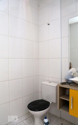 Casa para alugar com 120m², 4 quartos e 2 vagasBanheiro