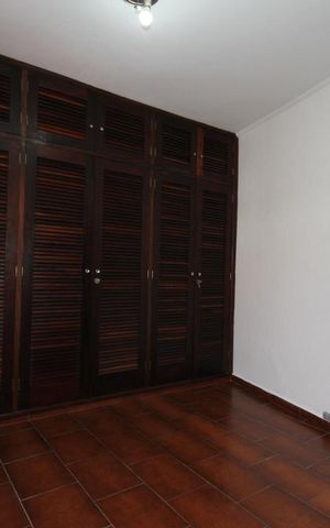 Casa para alugar com 150m², 3 quartos e 4 vagasQuarto de serviço