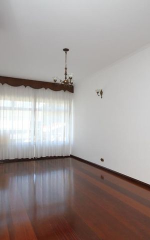 Casa para alugar com 150m², 3 quartos e 4 vagasSala