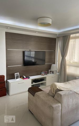 Apartamento à venda com 93m², 2 quartos e 1 vaga Apartamento à venda com 93m², 2 quartos e 1 vagaSala