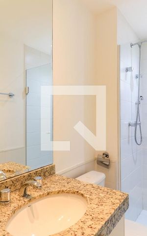 Apartamento para alugar com 95m², 3 quartos e 2 vagas Apartamento para alugar com 95m², 3 quartos e 2 vagasBanheiro