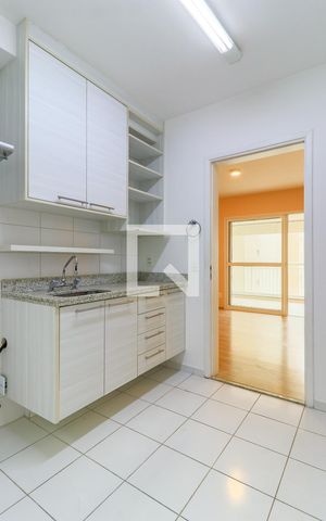 Apartamento para alugar com 95m², 3 quartos e 2 vagas Apartamento para alugar com 95m², 3 quartos e 2 vagasCozinha