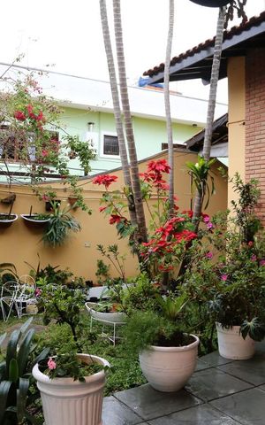 Casa à venda com 75m², 2 quartos e sem vagaEntrada