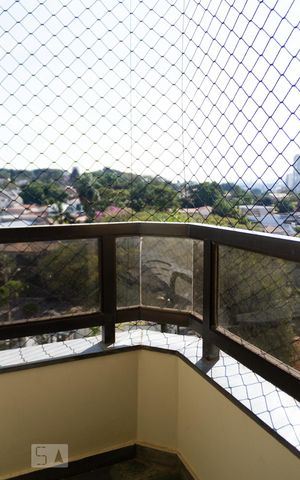 Apartamento à venda com 208m², 5 quartos e 3 vagas Apartamento à venda com 208m², 5 quartos e 3 vagasVaranda do Quarto 1
