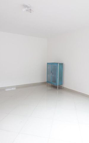 Casa à venda com 135m², 3 quartos e sem vagaSala