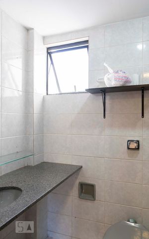 Studio para alugar com 35m², 1 quarto e sem vaga Studio para alugar com 35m², 1 quarto e sem vagaBanheiro