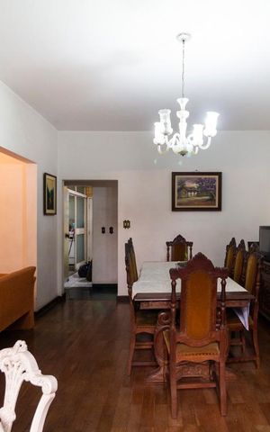 Casa à venda com 220m², 3 quartos e sem vagaSala