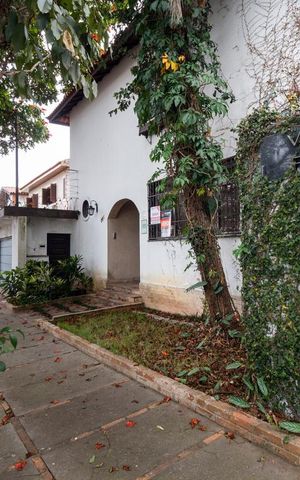 Casa à venda com 220m², 3 quartos e sem vagaFachada