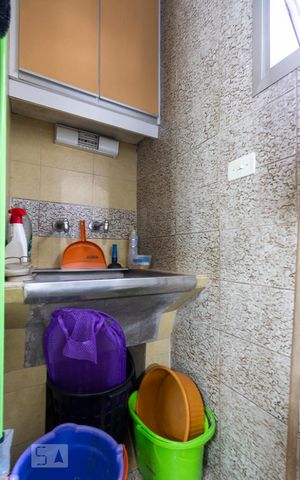 Casa à venda com 220m², 3 quartos e sem vagaÁrea de Serviço