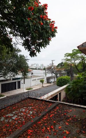 Casa à venda com 220m², 3 quartos e sem vagaVista