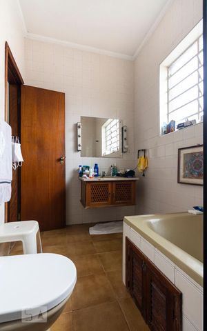 Casa à venda com 220m², 3 quartos e sem vagaBanheiro Social