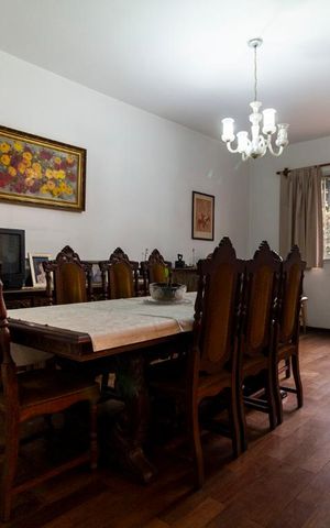 Casa à venda com 220m², 3 quartos e sem vagaSala